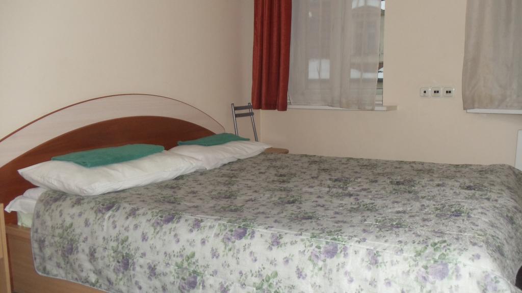 Dome Pearl Hostel Riga Room photo