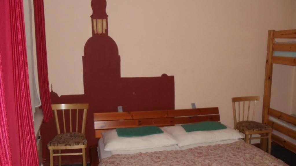 Dome Pearl Hostel Riga Exterior photo